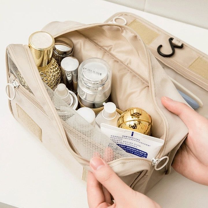 Stijlvolle roll & go organizer voor make-up en toiletartikelen, perfect voor op vakantie