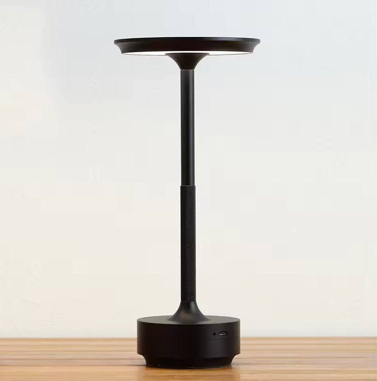 Draadloze sfeerlicht lamp getoond in een modern interieur