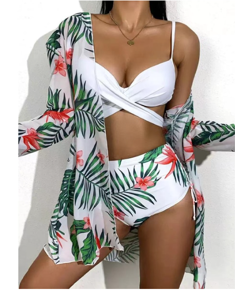 Zomerse strandkleding set met bikinitop, high waist slip en stijlvolle pareo