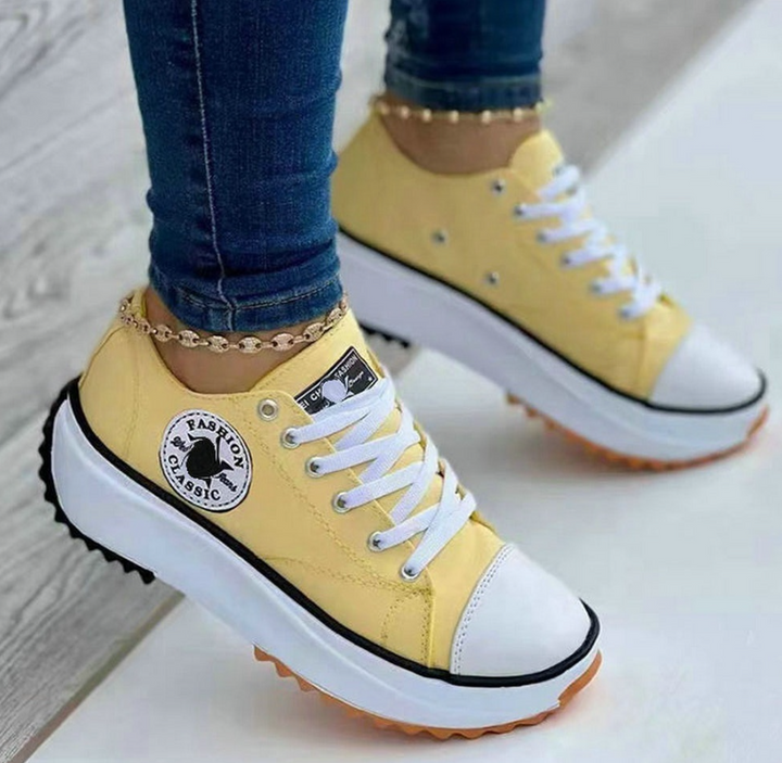 Trendy dames instapschoenen, comfortabel en stijlvol, ideaal voor elke gelegenheid.