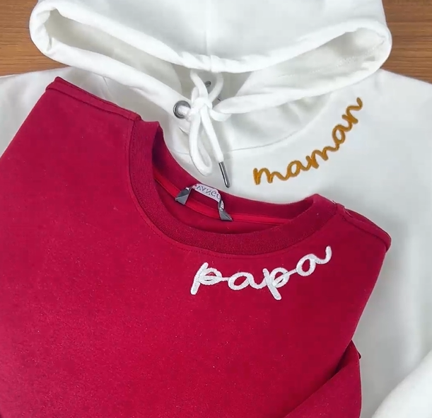 Comfortabele dames hoodie 'MOM' met hartje, perfect als cadeau voor moeders.