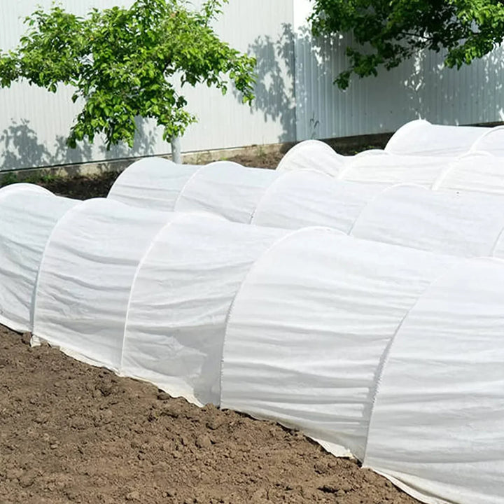 Glasvezel plantentunnel voor moestuin en vorstbescherming