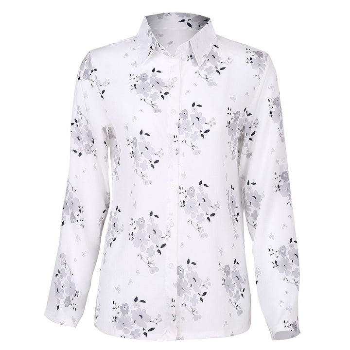 Stijlinspiratie met de bloemenblouse gecombineerd voor een zomers outfit