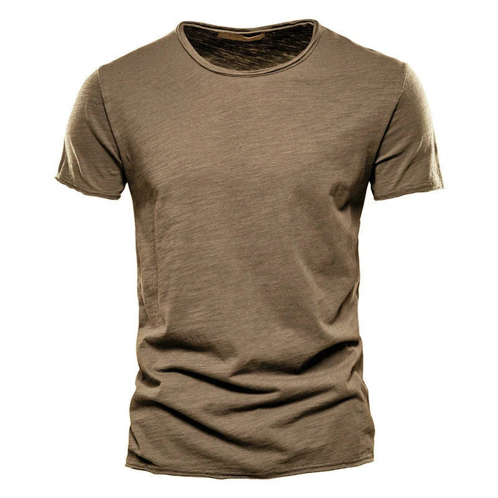 Modern heren t-shirt: ademend, kreukvrij en comfortabel. Geschikt voor de casual en actieve man.