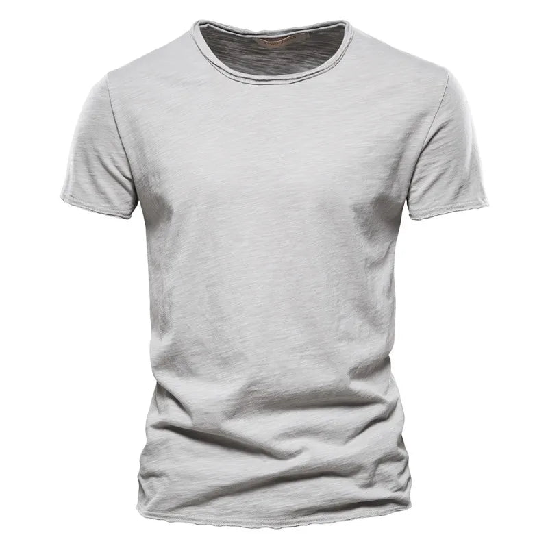 Heren t-shirt met ronde hals en korte mouw. Ademend, kreukvrij en comfortabel voor dagelijkse casual mode.
