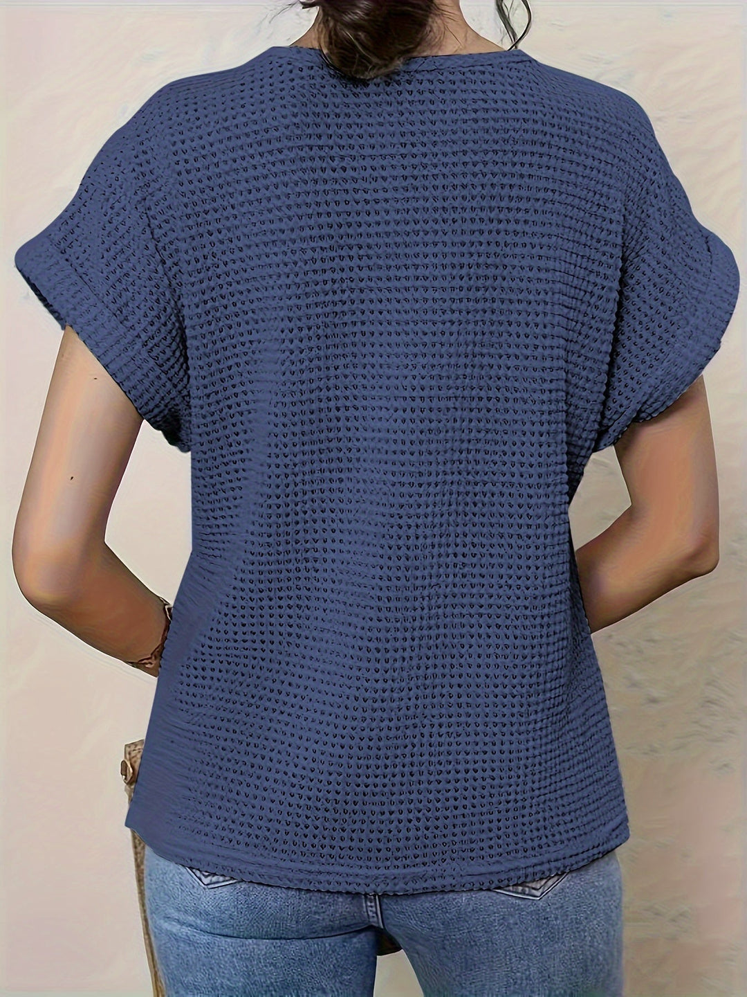 Modieuze zwarte dames top voor een casual chic outfit