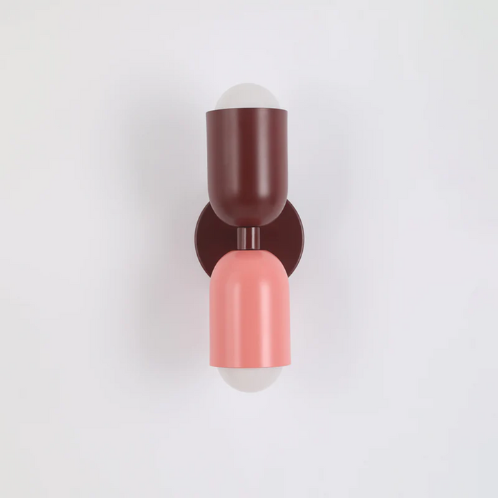 Rood en roze ColorWave dubbelzijdige LED wandlamp voor een moderne uitstraling