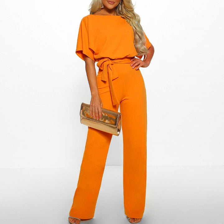Damesmode jumpsuit met riem, stijlvol en chique. Perfect voor elke gelegenheid, van feest tot zakelijk.