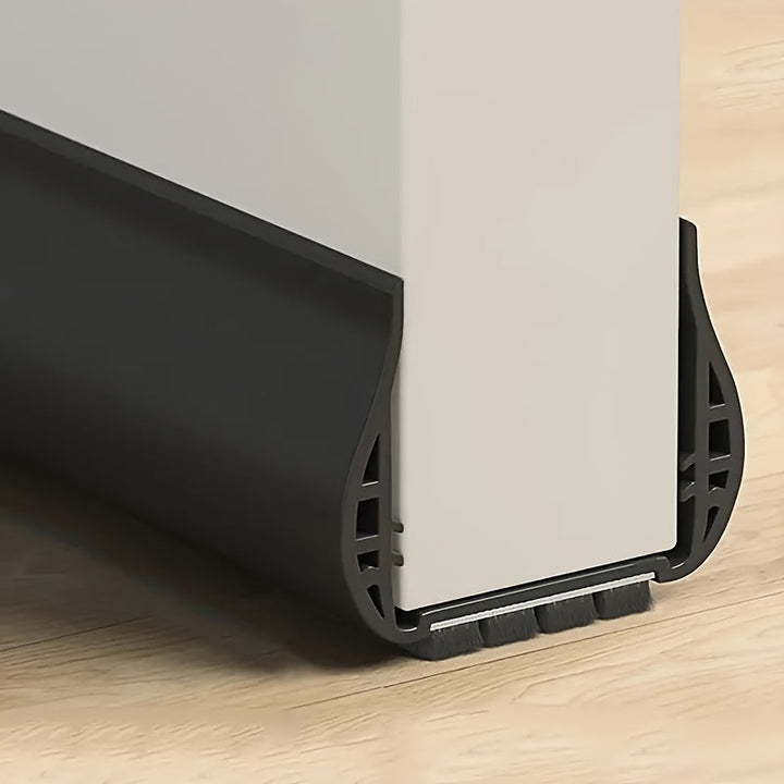 Deurbeslag: isolatiestrip die tocht blokkeert en geluid dempt. Essentieel voor een comfortabel binnenklimaat.