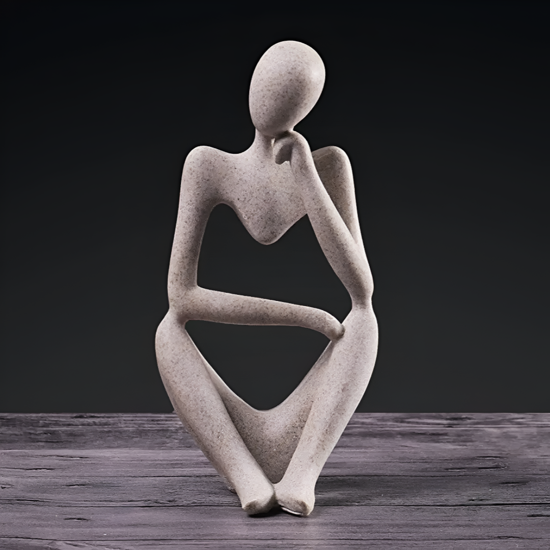 Stijlvol abstract beeld 'De Denker', een modern designstuk voor een serene sfeer in huis.