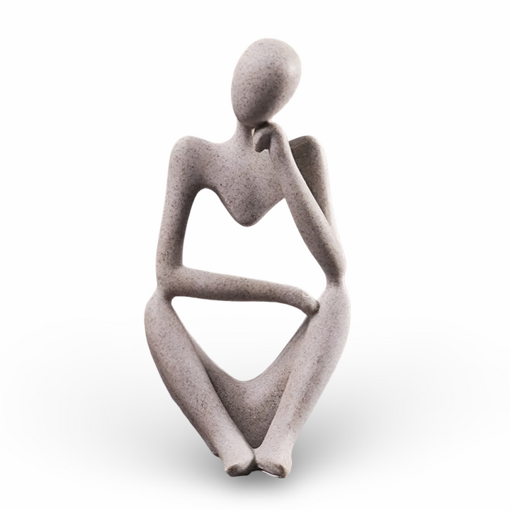 Meditatief abstract beeld 'De Denker', modern kunstwerk van hars, perfect voor kantoor en woondecoratie.