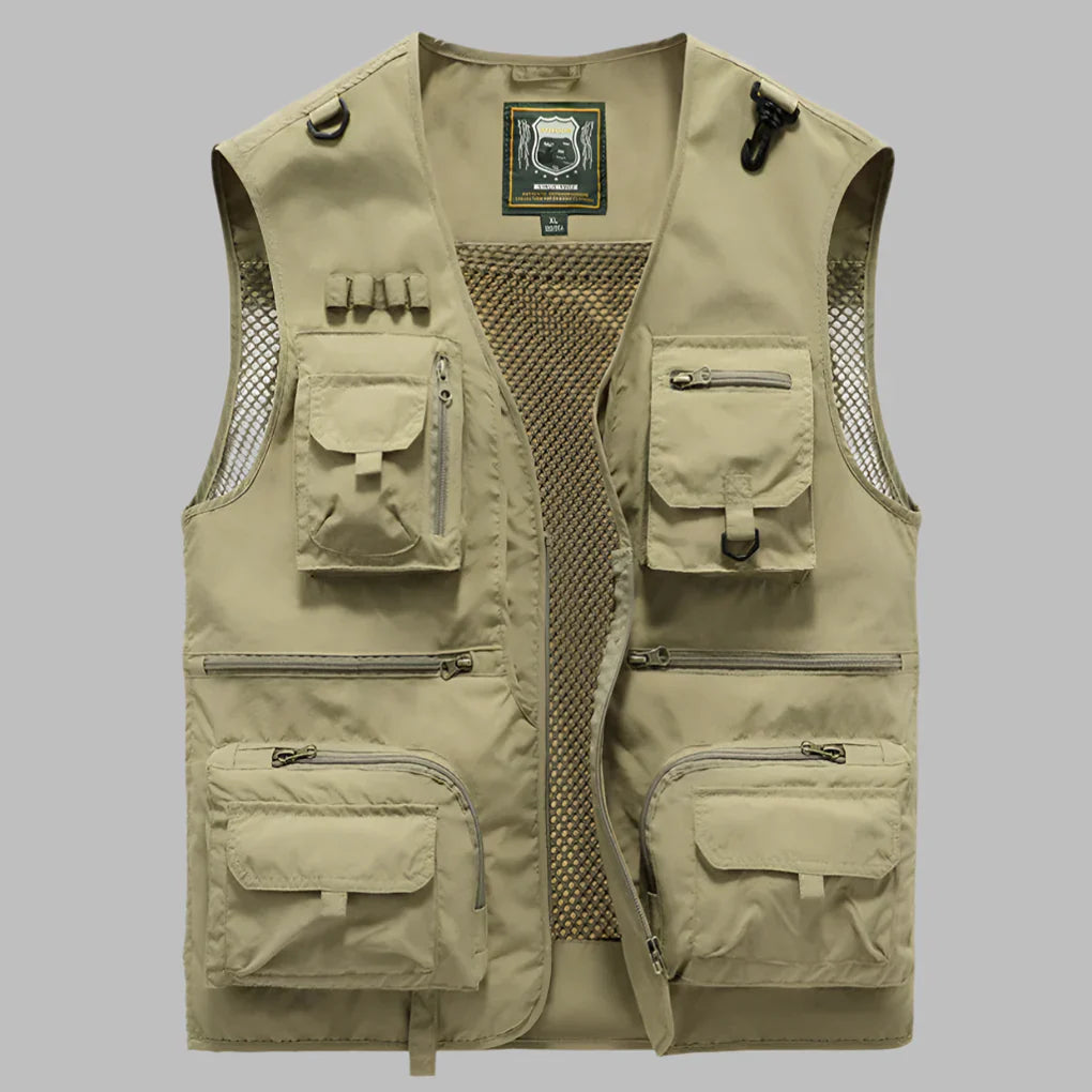 Stijlvol casual heren zomervest met veel opbergruimte, perfect voor reizen en dagelijks gebruik in de zomer.