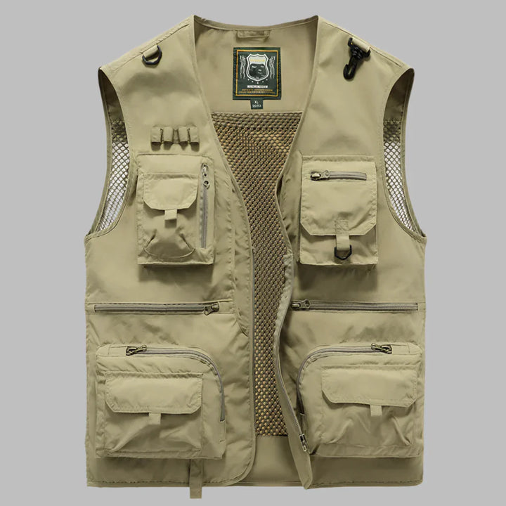 Stijlvol casual heren zomervest met veel opbergruimte, perfect voor reizen en dagelijks gebruik in de zomer.