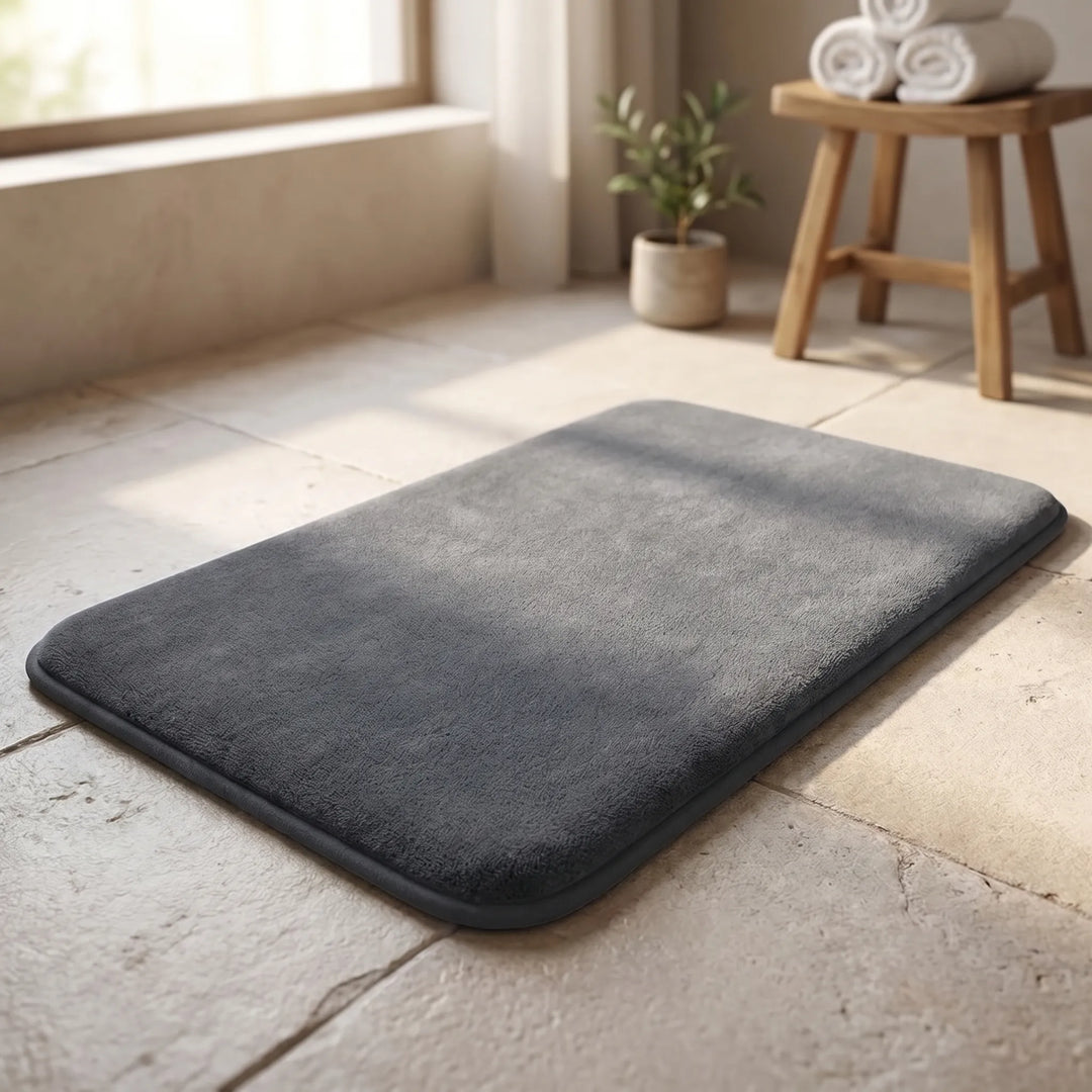 Antislip badmat: absorberend & zacht pluche comfort voor veilige, droge badkamers.