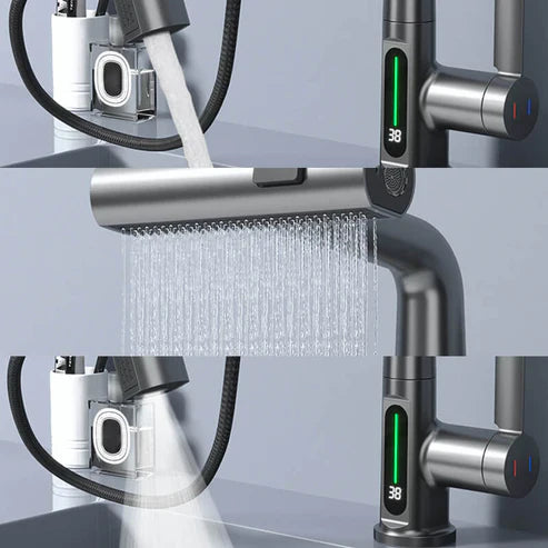 Zwarte AquaPrestige uittrekbare mengkraan, energiezuinig met display en geschikt voor keuken en badkamer.