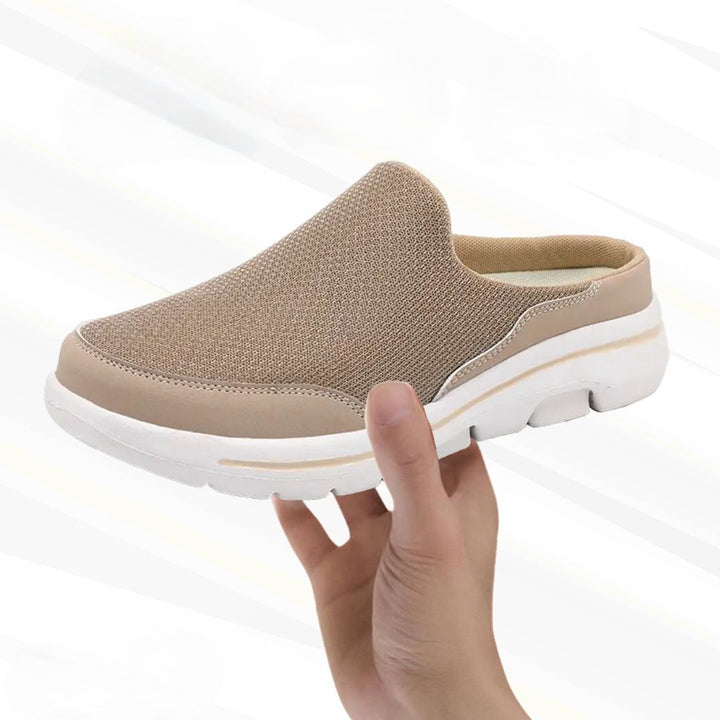 Zwarte lichtgewicht heren instappers, orthopedisch en comfortabel, perfect voor vrije tijd en lange wandelingen.