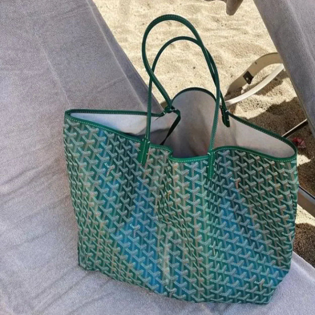 Groene moderne schoudertas Mila, stijlvol design voor de modebewuste vrouw.
