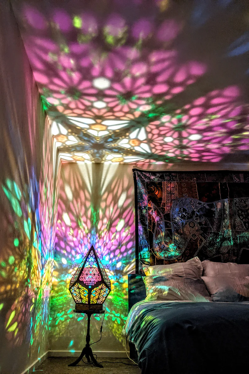 Stijlvolle bohemien LED lamp, ideale decoratie en zachte verlichting voor slaapkamer en woonkamer.