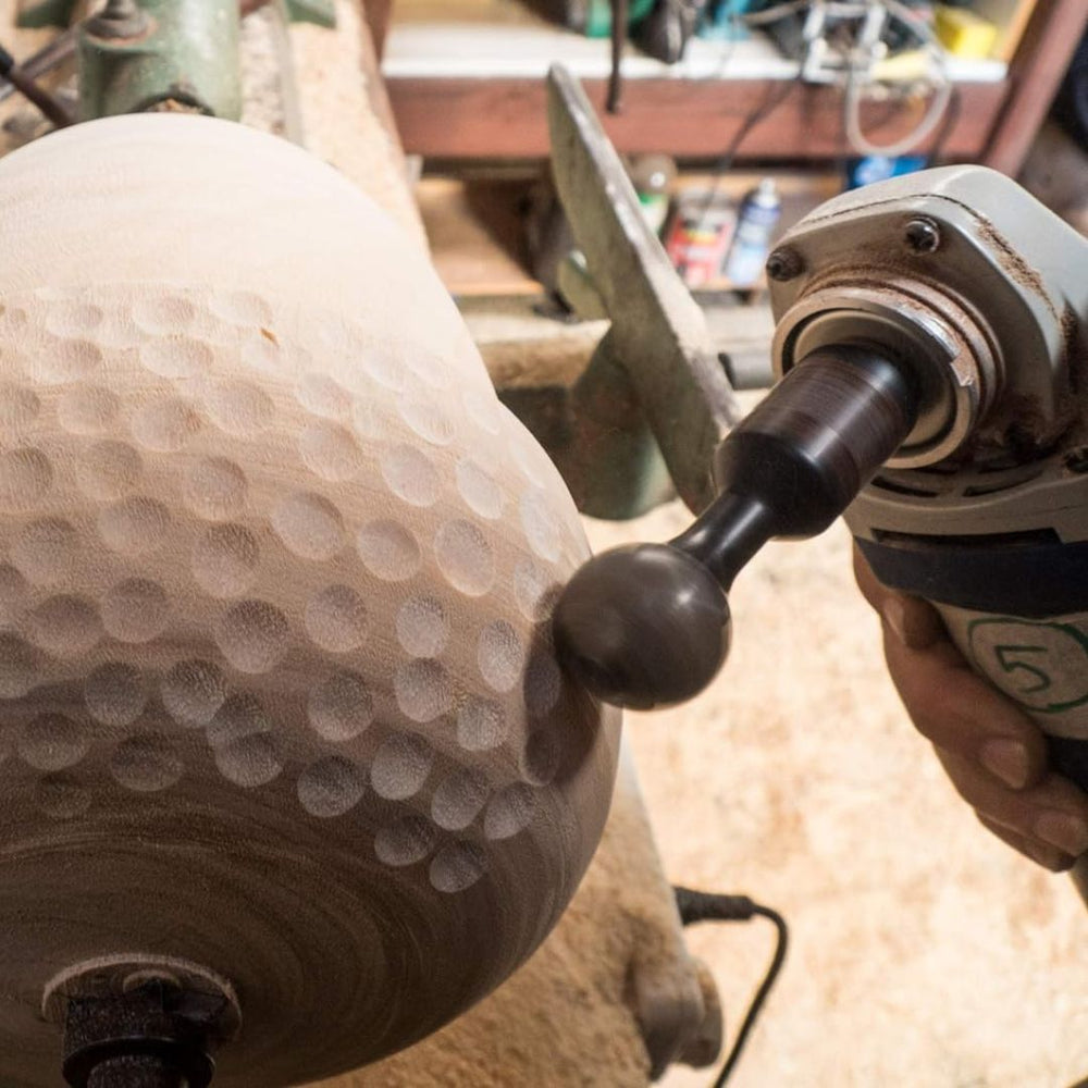 Precisiegereedschap bolguts voor gedetailleerd houtsnijwerk. Perfect voor ronde afwerking en complexe houtprojecten.