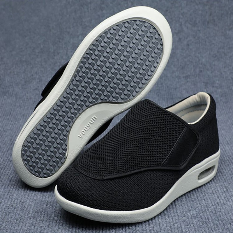 Comfortabele unisex schoenen, extra breed voor zwollen voeten, met ondersteuning.
