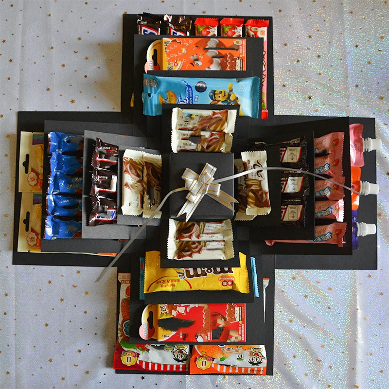 Geschenkdoos die openbarst met vlinders. Ideaal DIY cadeau voor verjaardag of jubileum.