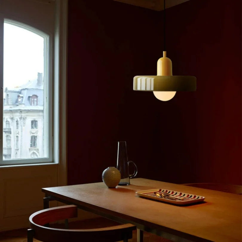 Prachtige CelestiGlass glazen hanglamp; stijlvolle interieur decoratie.