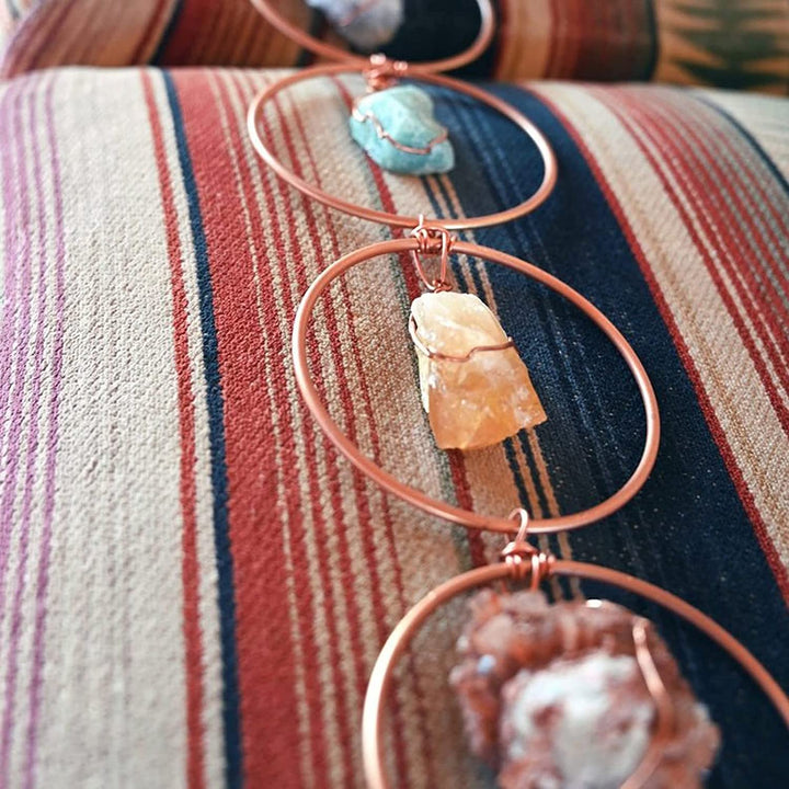 Sierlijke chakra decoratie hanger met echte edelstenen voor meditatie, yoga en een spirituele touch thuis.