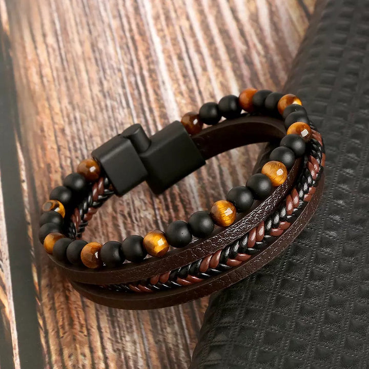 Exclusieve leren herenarmbandenset (19cm/21cm). Deze stijlvolle bruine en zwarte set is een top cadeau voor mannen.