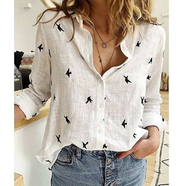 Elegante en veelzijdige Chloë zomerblouse, geschikt voor zowel casual als geklede zomerse momenten. Dames top.