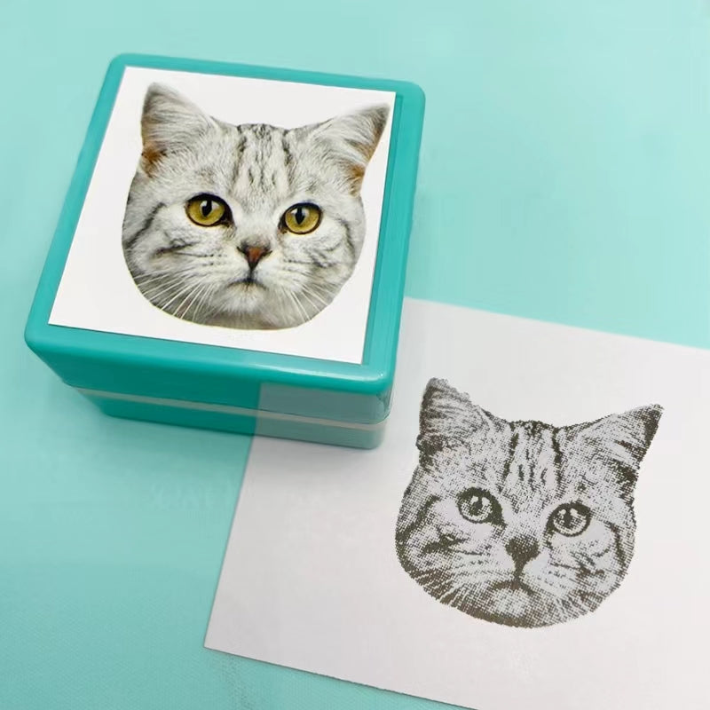 Set van gepersonaliseerde huisdier stempels met verschillende dierenportretten.