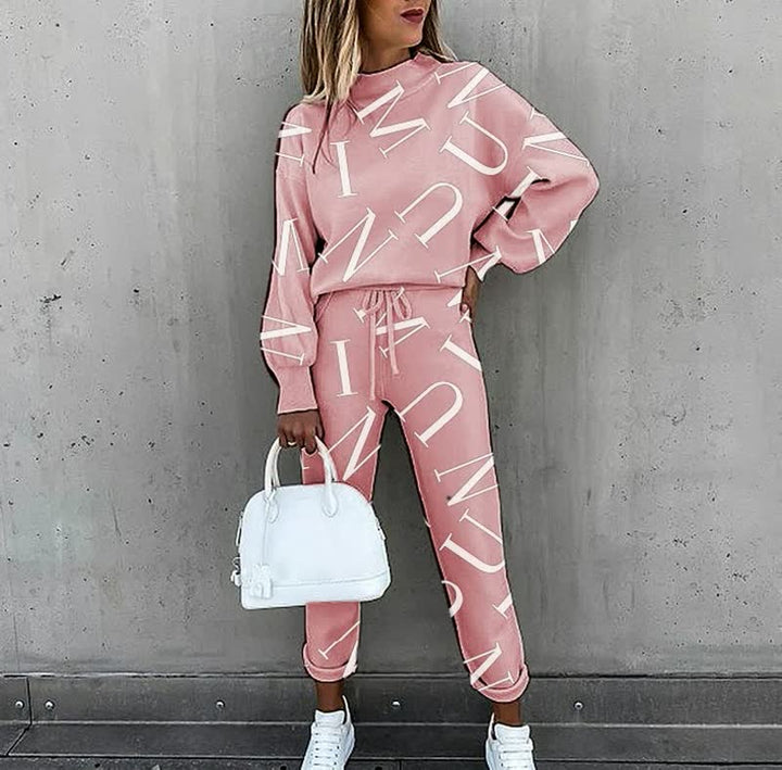 Trendy dames trainingspak SummerFit™, stijlvolle mode voor een complete, sportieve en comfortabele look.