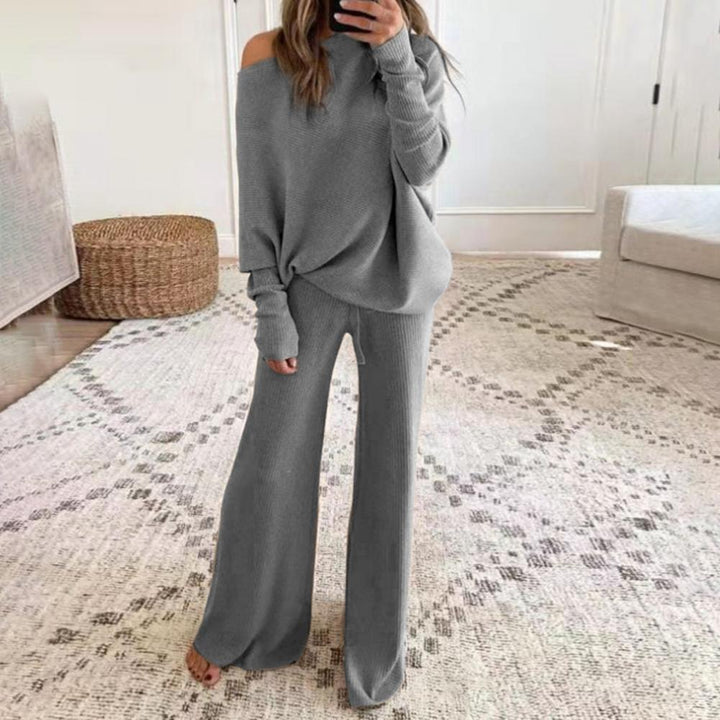 Stijlvol zwart oversized dames huispak, een veelzijdige loungewear set voor ontspanning en casual dagen.