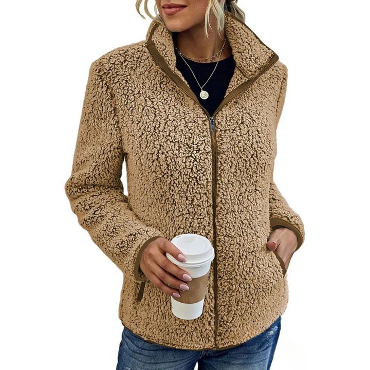 Dames fleece vest Petra, warm en comfortabel. Met hoge kraag; perfecte bovenkleding voor koude dagen.