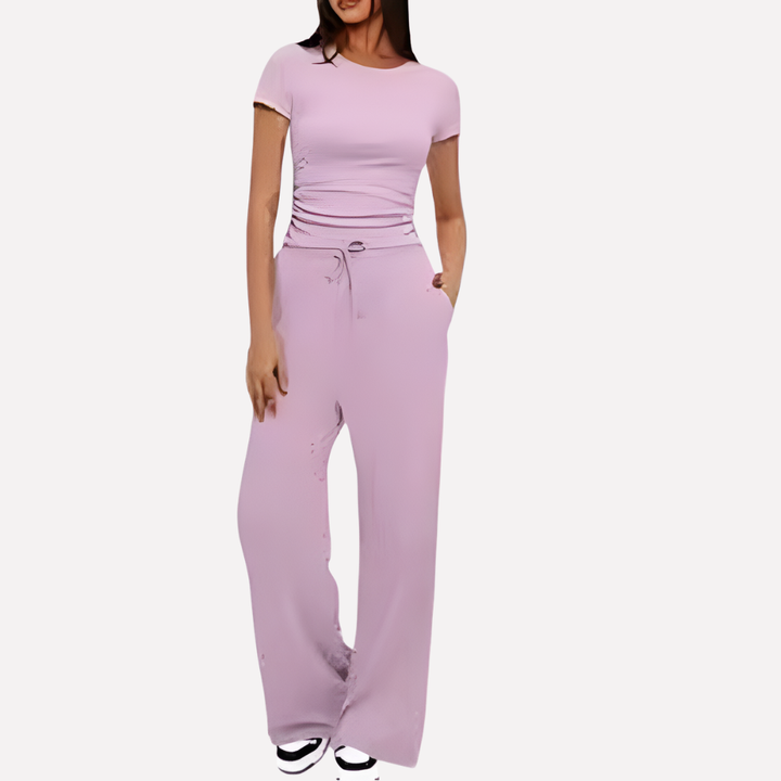 Modieuze 2-delige dames vrijetijdskleding van zachte spandex mix: crop top & wijde pijp broek.