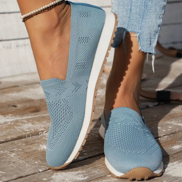 Ademende dames instappers, comfortabele zomerschoenen met slip-on design.
