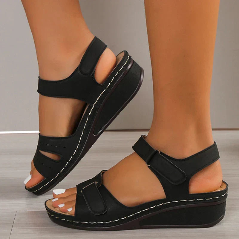 Verstelbare orthopedische dames sandalen voor gezonde voeten en maximaal comfort; perfect voor dagelijks gebruik.