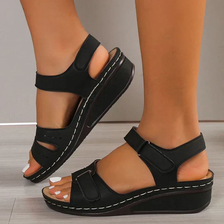Verstelbare orthopedische dames sandalen voor gezonde voeten en maximaal comfort; perfect voor dagelijks gebruik.