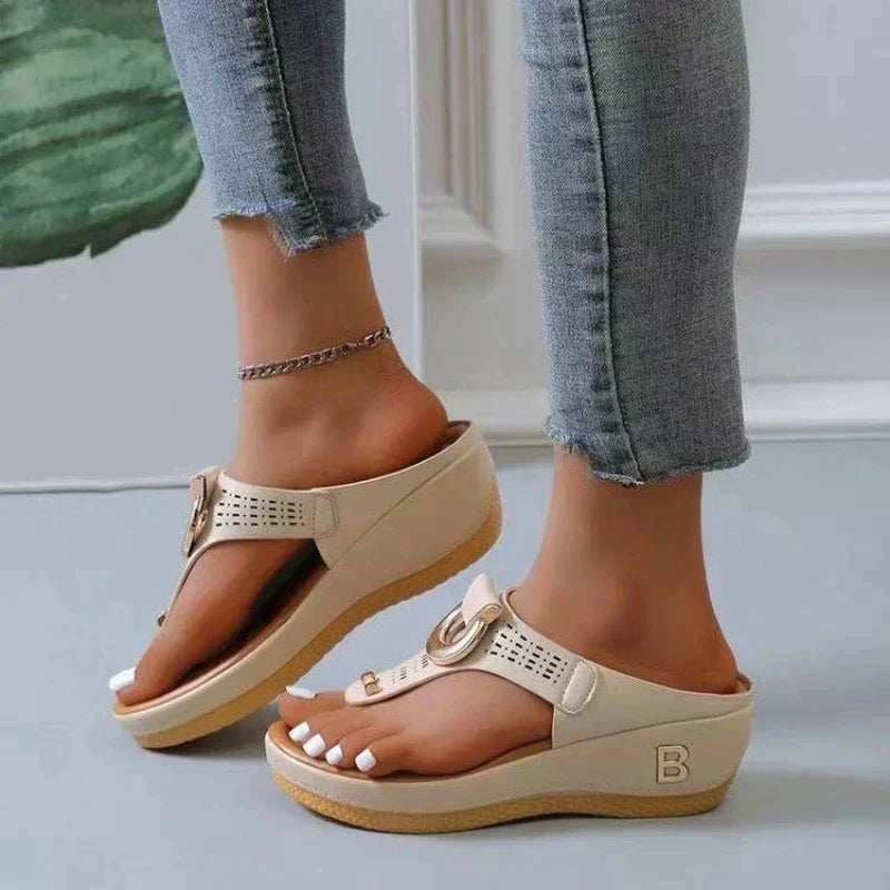 Ondersteunende dames sandalen Talia, ideaal voor comfort tijdens de zomermaanden.