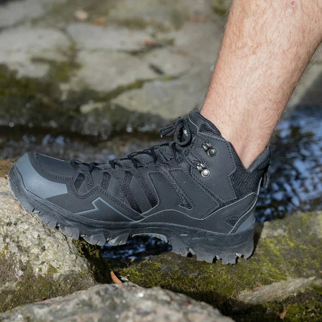 Dames wandelschoenen Mandi in lichtbruin, perfect voor lange wandelingen.