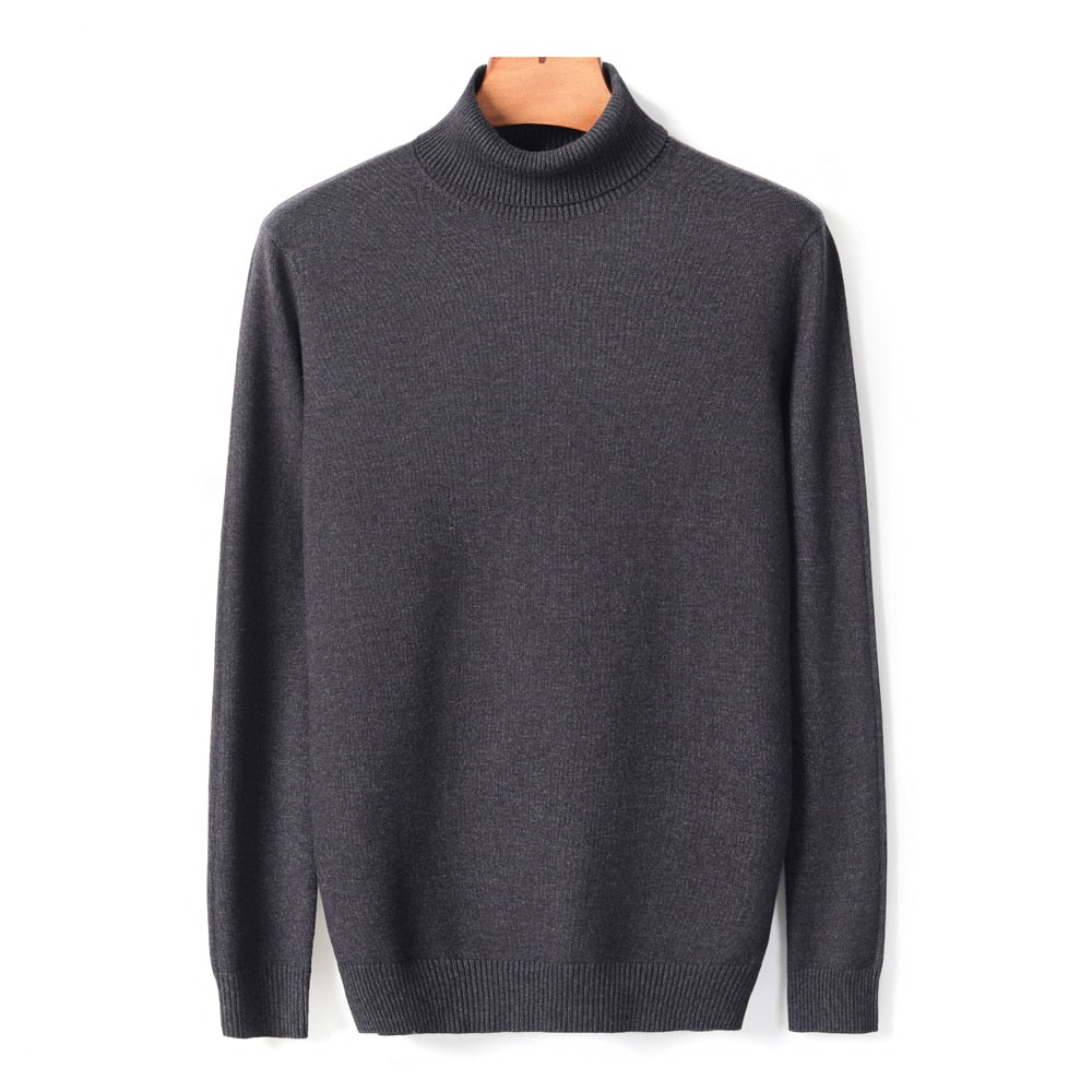 Vooraanzicht van een moderne heren coltrui, essentiële winterkleding voor stijlvolle mannenmode.