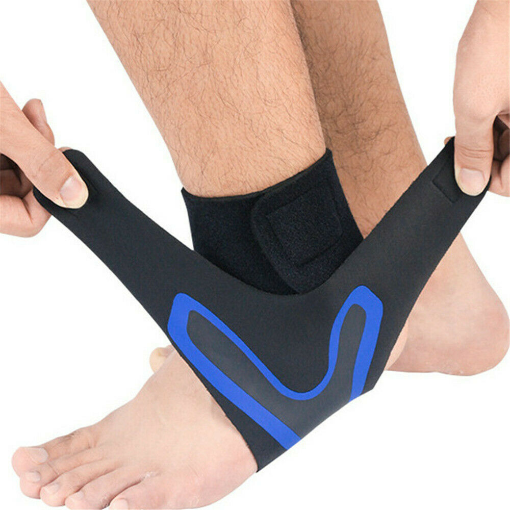 Comfortabele FlexiGuard enkelbrace voor optimale ondersteuning, pijnverlichting en herstel bij sportblessures.
