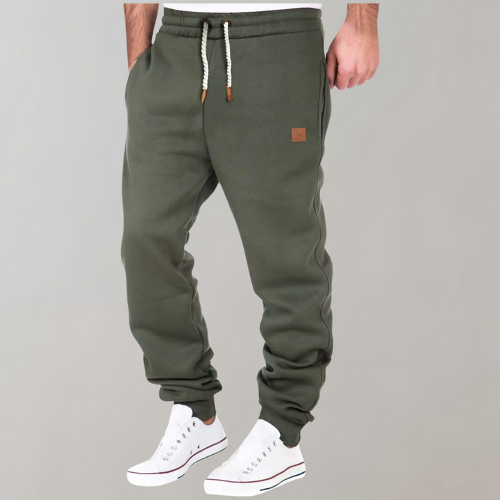 Moderne heren joggingbroek, comfortabele broek voor mannen, ideaal als relaxkleding of casual sportkleding.
