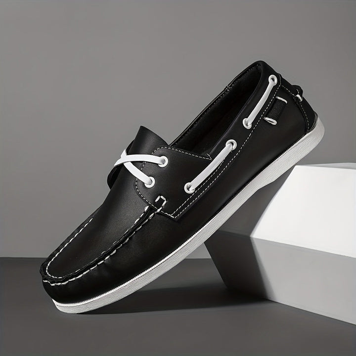 Essentiële heren bootschoenen 'Thijs': comfort, stijl en robuuste grip voor al je zomerse activiteiten.