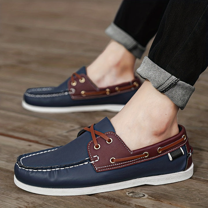 Lichte en comfortabele heren bootschoenen 'Thijs', perfect voor lente- en zomeravonturen.