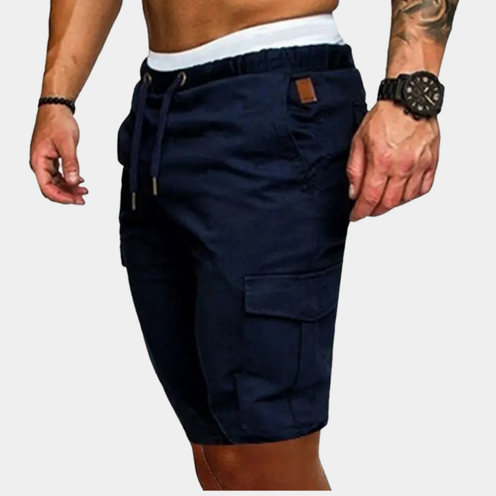 Trendy heren cargo shorts voor zomerkleding, een casual korte broek die comfort en functionaliteit combineert.