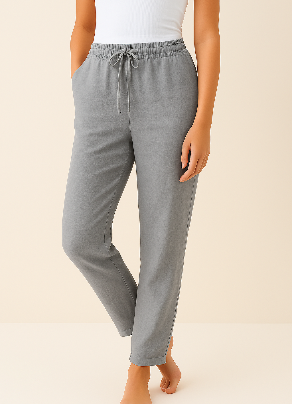 Moderne linnenblend damesbroek van Hoymans. Ideaal als stijlvolle zomerbroek; comfortabel en ademend voor de vrouw.