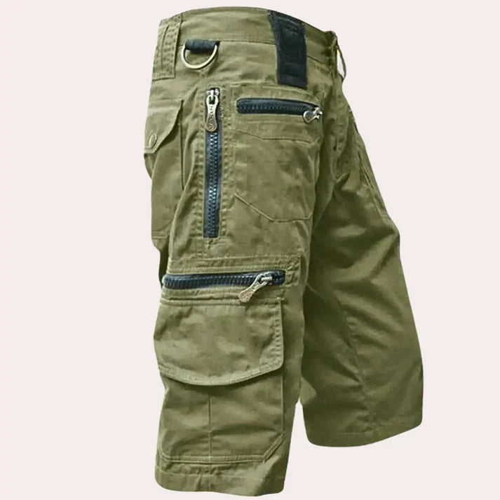 Lichtgewicht herenshorts, model Luca cargoshorts, voor ontspannen zomervakanties en casual vrijetijdskleding.