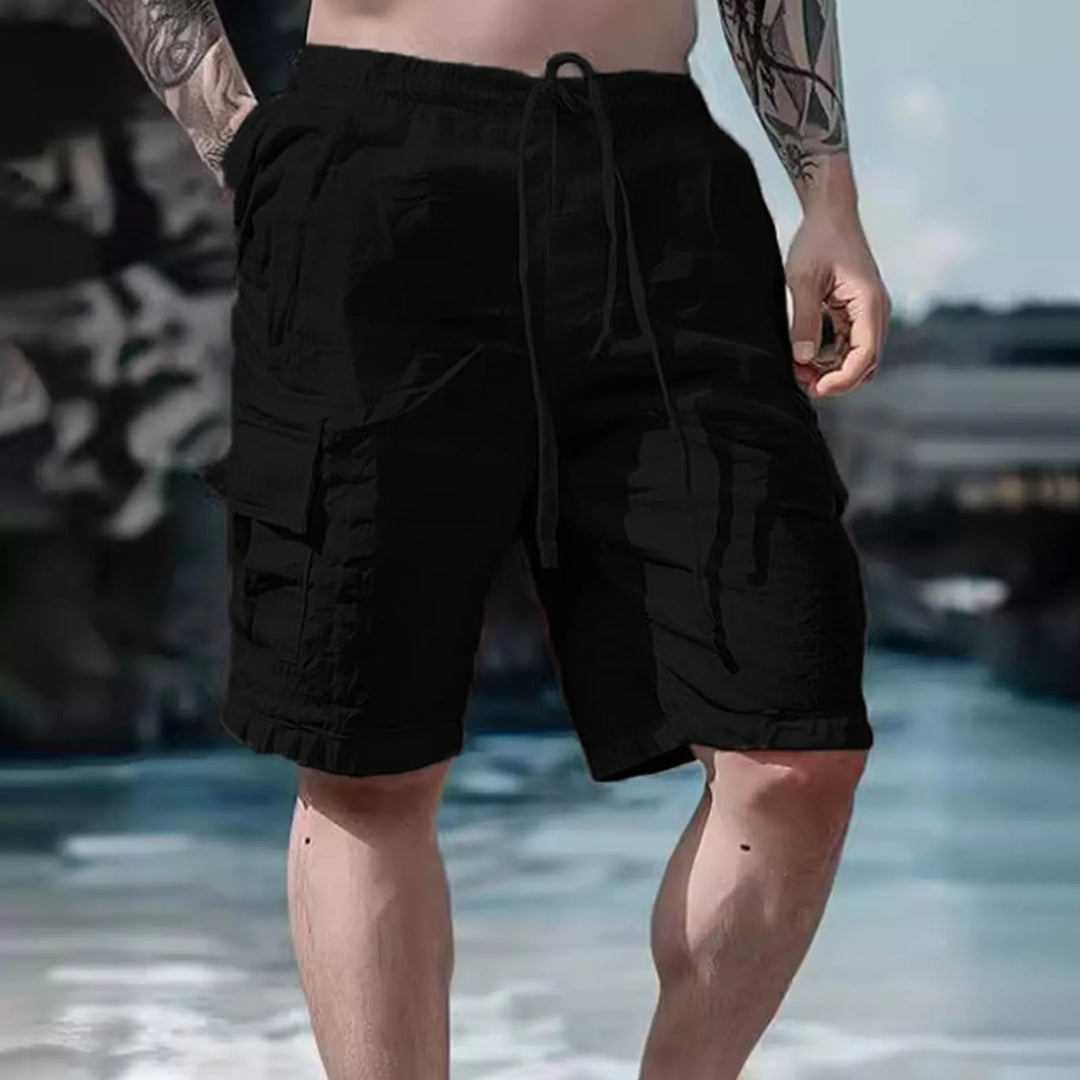 Ademende streetwear herenshorts met wijde pijpen en trekkoord voor een trendy, comfortabele zomerlook.