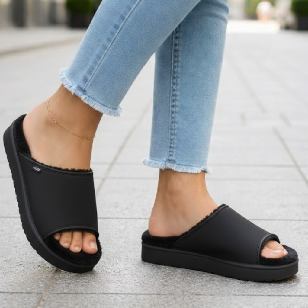 Open teen dames slippers, modieus en praktisch, met comfortabel zacht gevoel.
