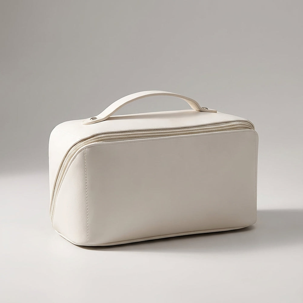 Open compact dames make-up tasje met diverse vakken; perfecte beauty organiser voor al je cosmetica.